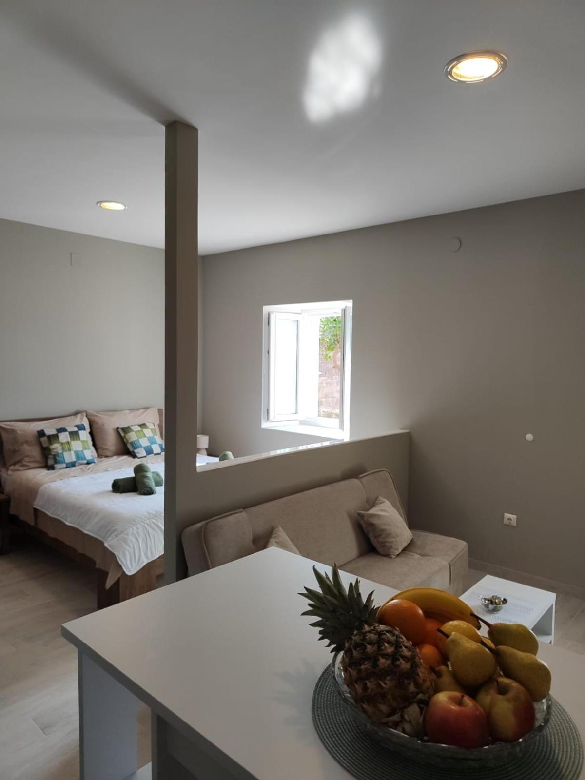 Harriet Apartment